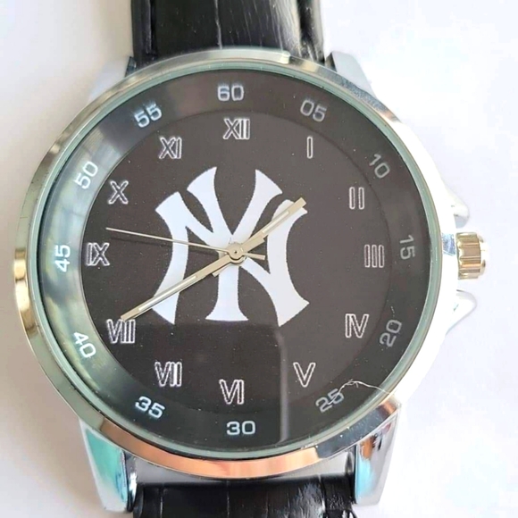 Other - NY Yankees Stainless Steel/Leather Watch